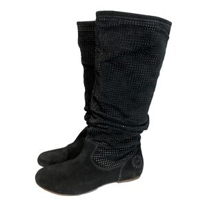 UGG  Black Slouchy Suede Boots Laser Cut With Suede Lining - Size 10